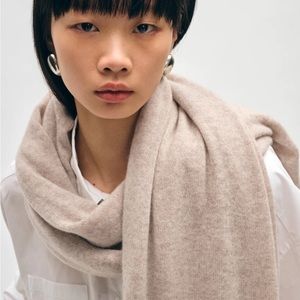 EUC White + Warren Cashmere Travel Wrap in Taupe (Sand Heather)